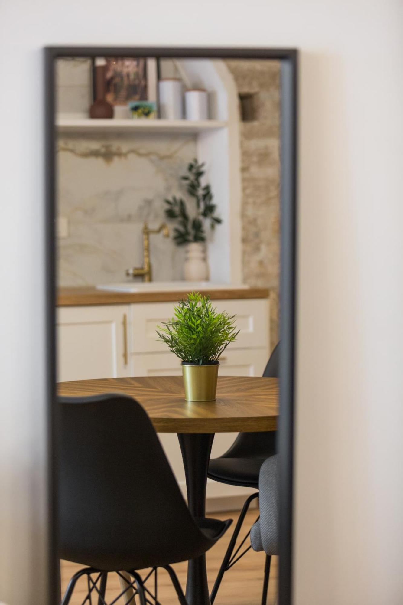 La Bestia Deluxe Studio Apartment Rovinj Exterior photo